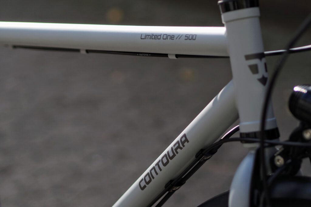 Contoura FE-6 Limited 500 - Dekor