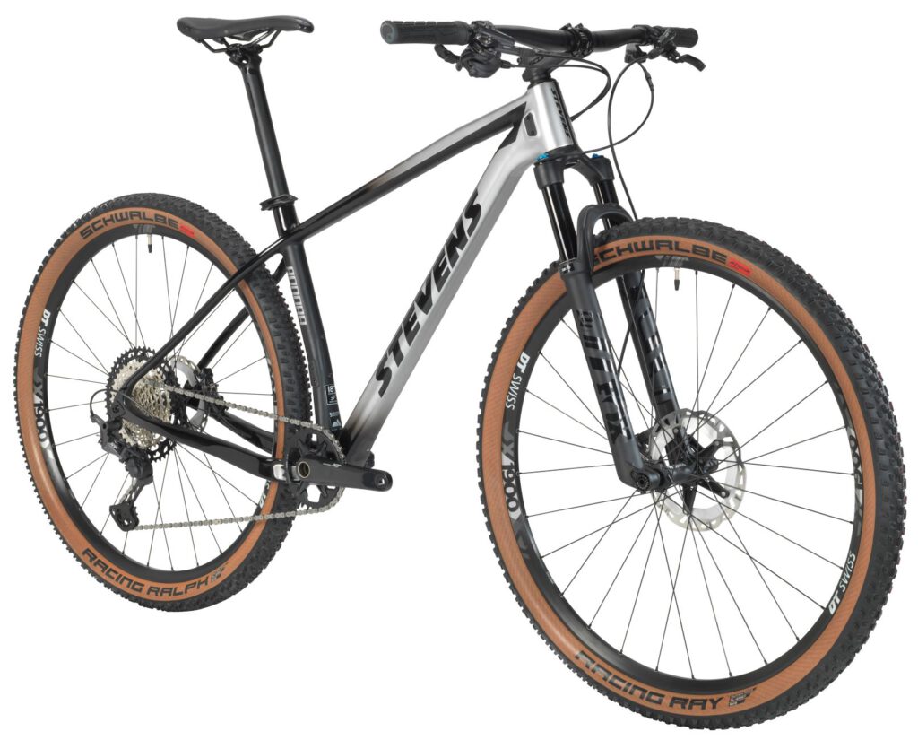 Stevens Sonora ES MTB 29Zoll 22 18 Silver Black angled MY22